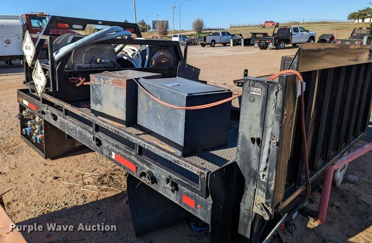 image for item MN9842 Flatbed