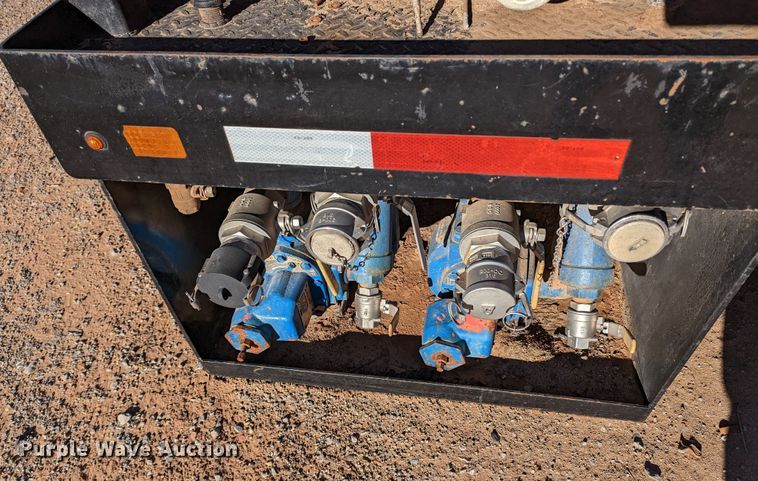 image for item MN9842 Flatbed