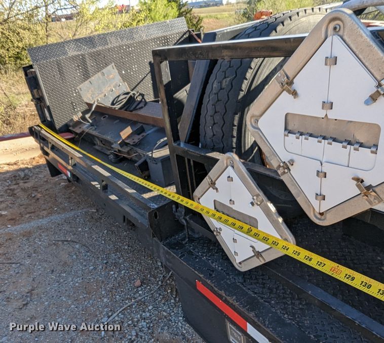 image for item MN9842 Flatbed