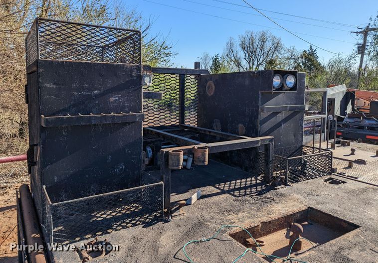 image for item MN9843 Winch bed