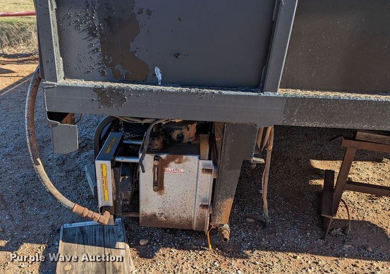 image for item MN9844 Flatbed