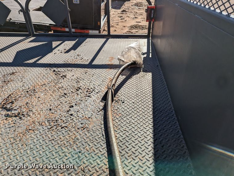 image for item MN9844 Flatbed