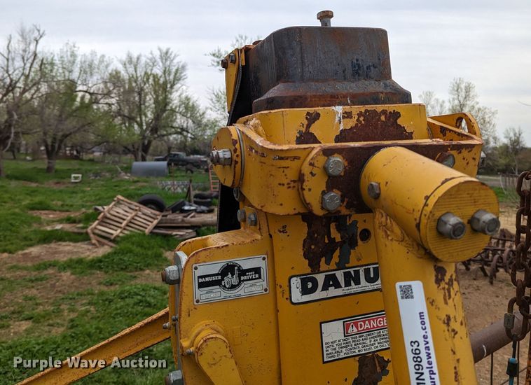 image for item MN9863 Danuser BMD-H  post driver