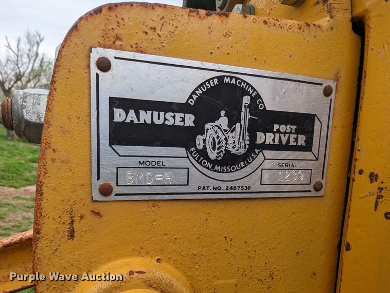 image for item MN9863 Danuser BMD-H  post driver