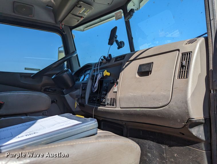 image for item MN9874 2014 Peterbilt 330  dump flatbed truck