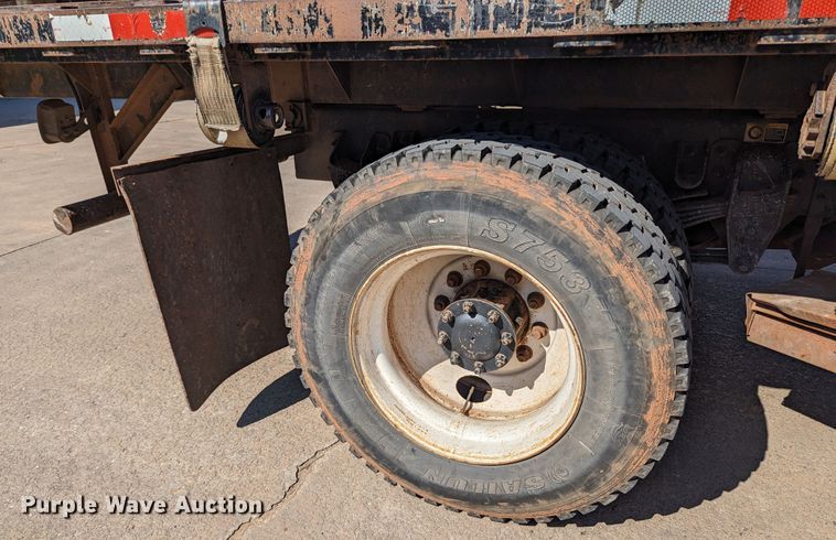 image for item MN9874 2014 Peterbilt 330  dump flatbed truck