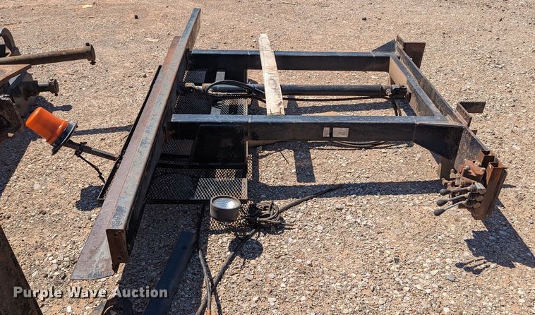 image for item MN9886 Gilbreath U5-I0-104  roll-off bed