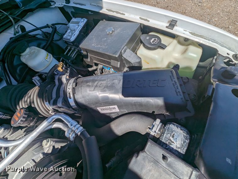 image for item MN9889 2003 GMC Sonoma  Ext. Cab pickup truck