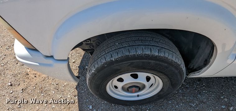 image for item MN9889 2003 GMC Sonoma  Ext. Cab pickup truck