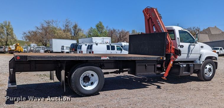 image for item MN9890 2000 Chevrolet C6500  crane truck