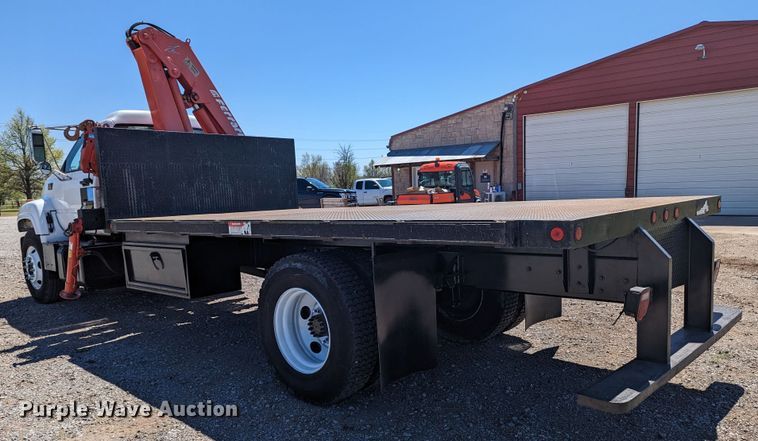 image for item MN9890 2000 Chevrolet C6500  crane truck