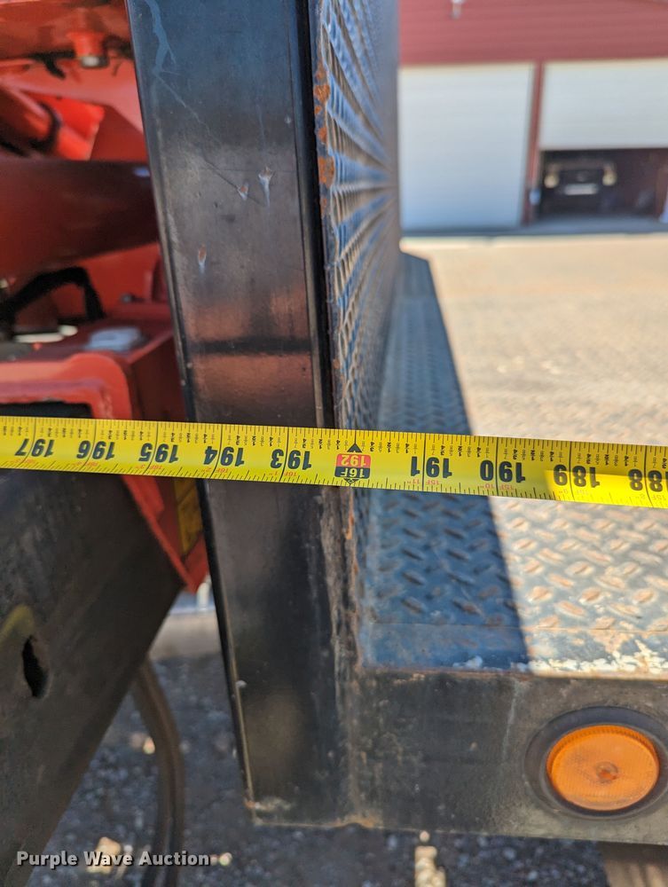 image for item MN9890 2000 Chevrolet C6500  crane truck