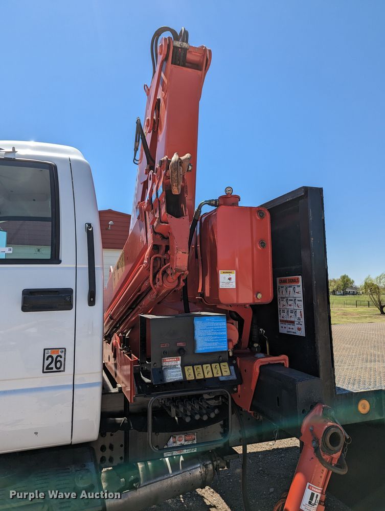 image for item MN9890 2000 Chevrolet C6500  crane truck