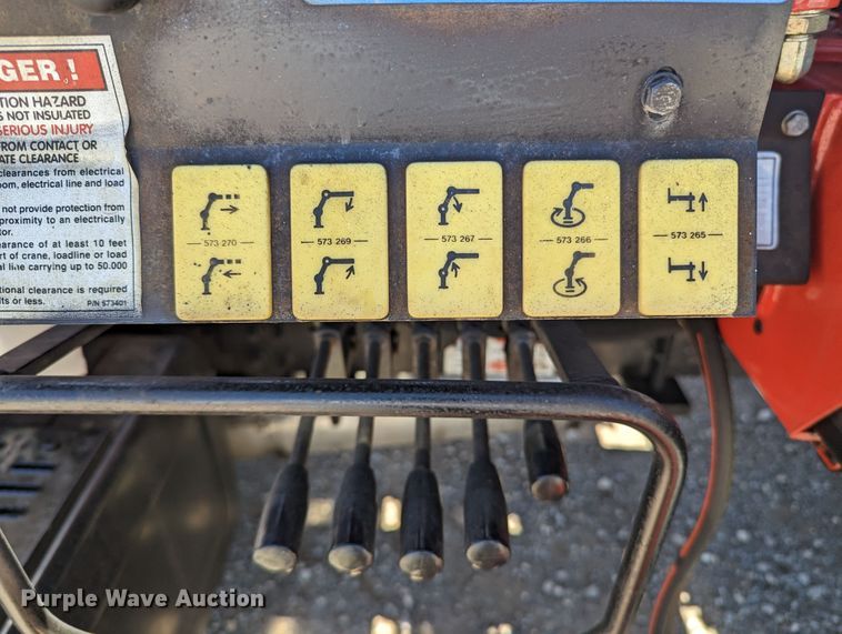 image for item MN9890 2000 Chevrolet C6500  crane truck