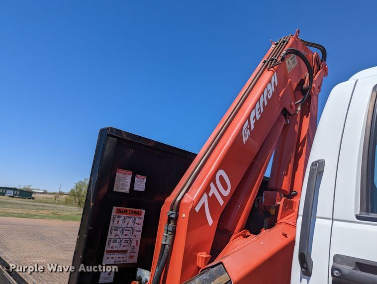 image for item MN9890 2000 Chevrolet C6500  crane truck