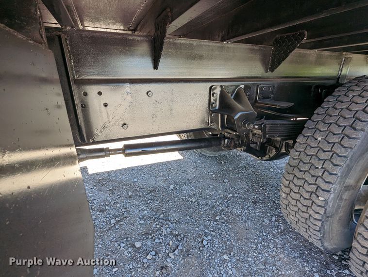 image for item MN9890 2000 Chevrolet C6500  crane truck