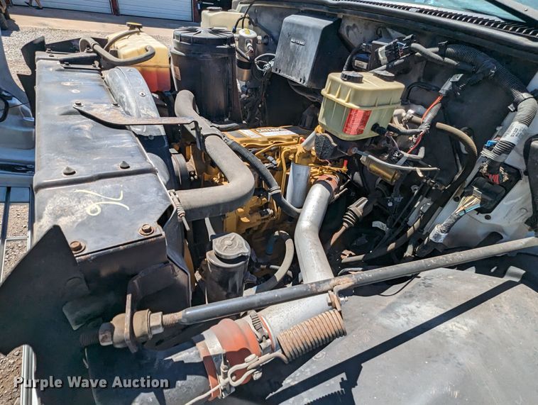 image for item MN9890 2000 Chevrolet C6500  crane truck