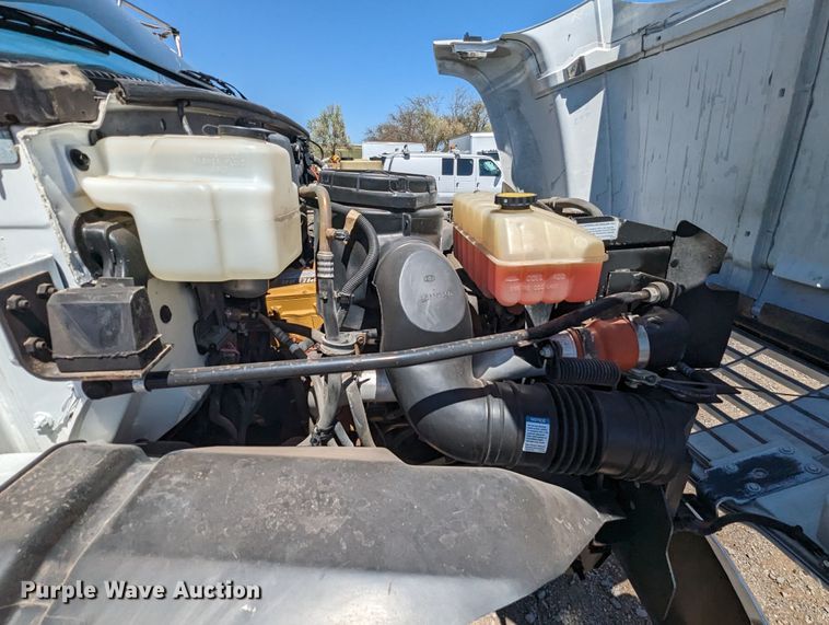 image for item MN9890 2000 Chevrolet C6500  crane truck