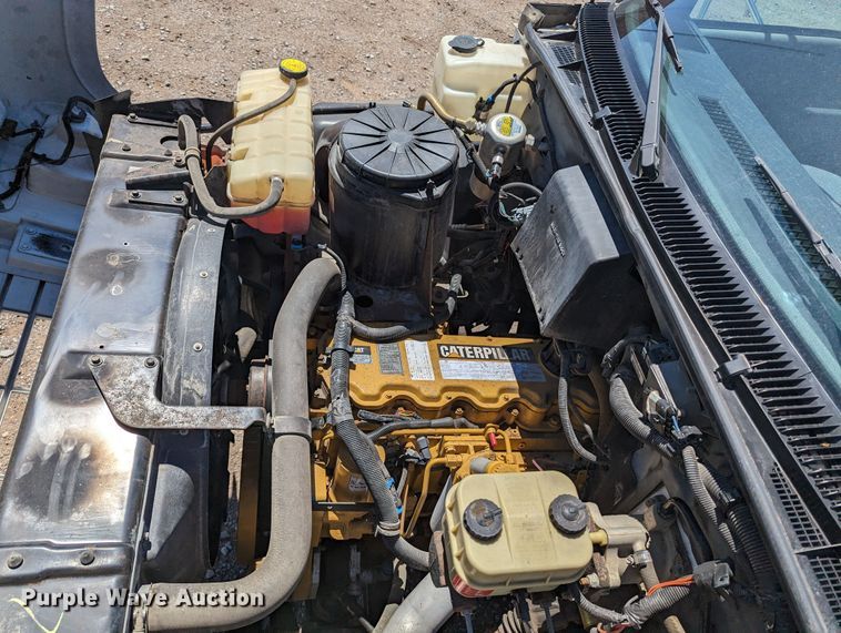 image for item MN9890 2000 Chevrolet C6500  crane truck