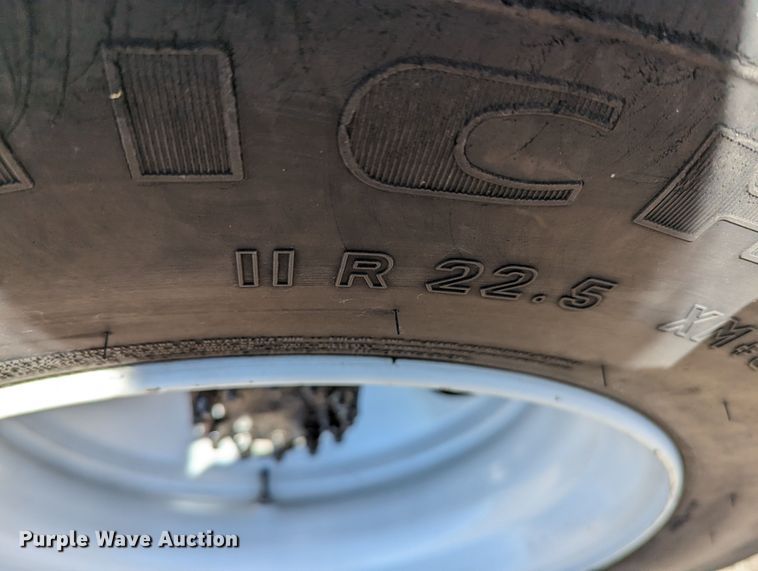 image for item MN9890 2000 Chevrolet C6500  crane truck