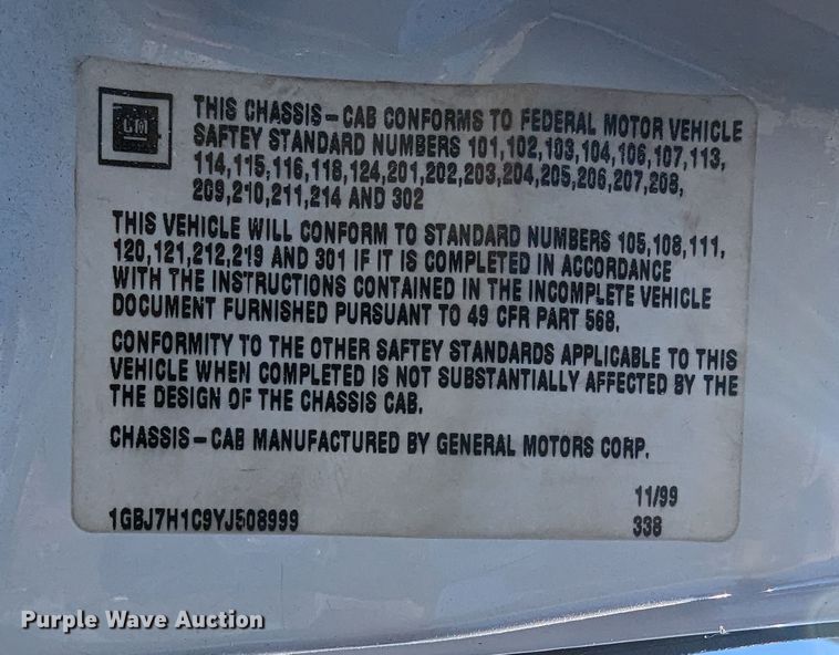 image for item MN9890 2000 Chevrolet C6500  crane truck