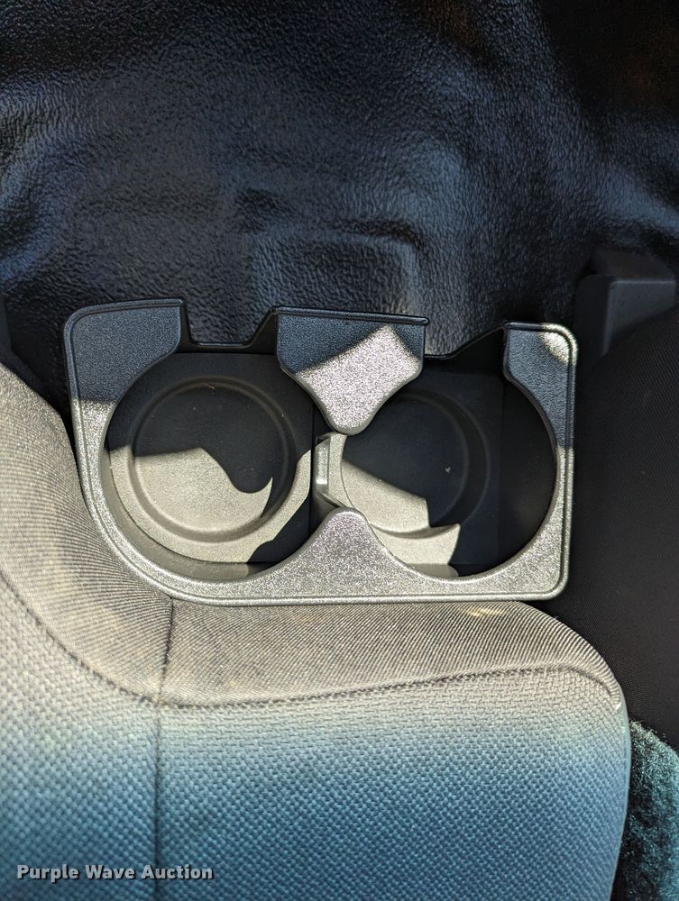 image for item MN9892 2003 GMC Sonoma  Ext. Cab pickup truck