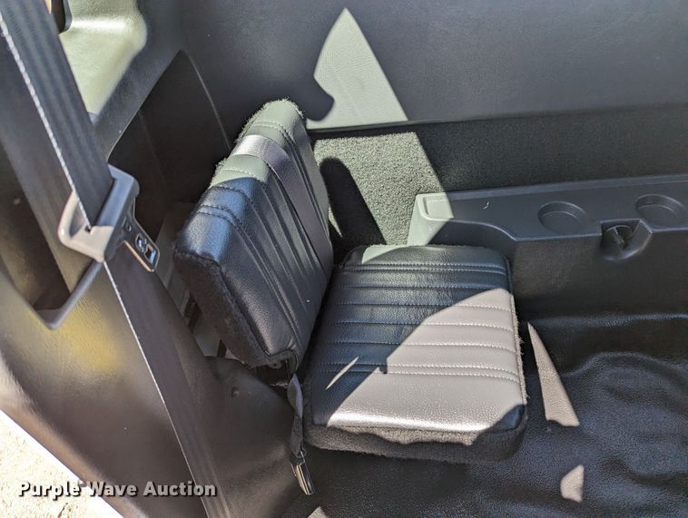 image for item MN9892 2003 GMC Sonoma  Ext. Cab pickup truck