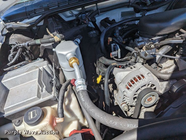 image for item MN9892 2003 GMC Sonoma  Ext. Cab pickup truck