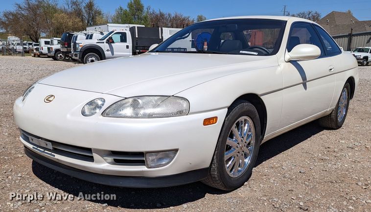 image for item MN9894 1992 Lexus SC400
