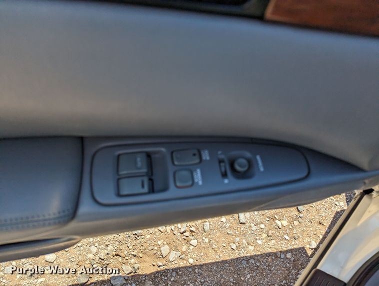 image for item MN9894 1992 Lexus SC400