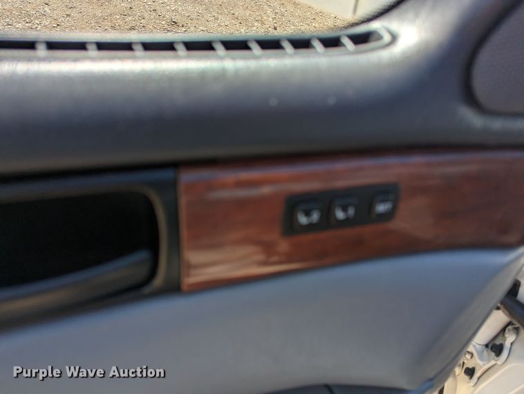 image for item MN9894 1992 Lexus SC400