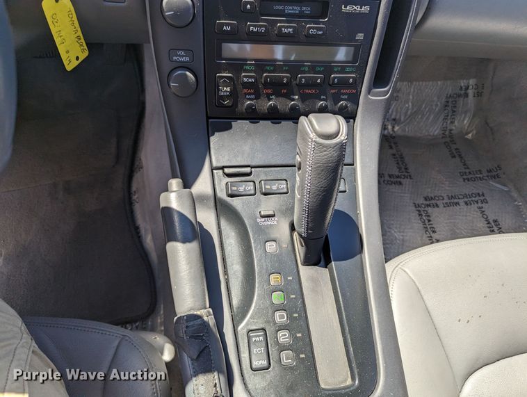 image for item MN9894 1992 Lexus SC400