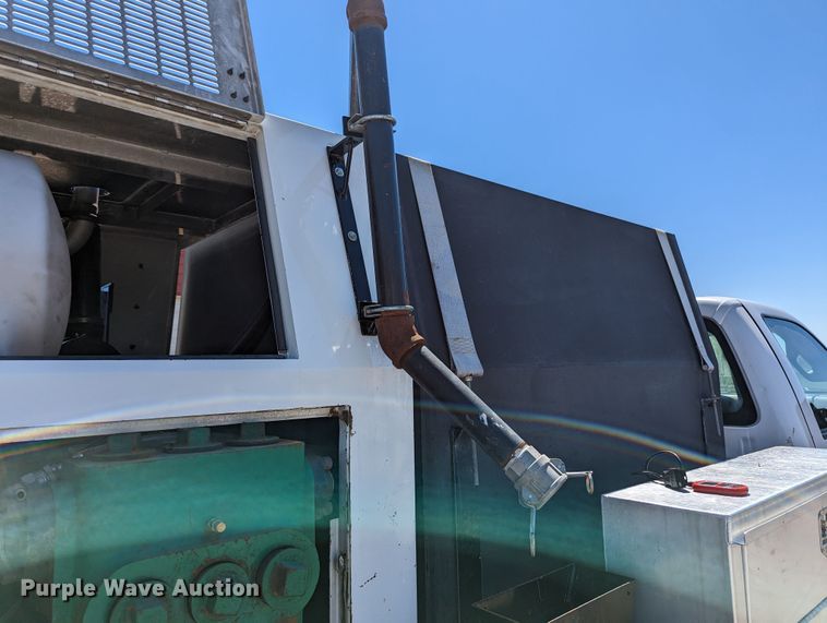 image for item MN9895 2016 Ford F550  sewer jetter truck