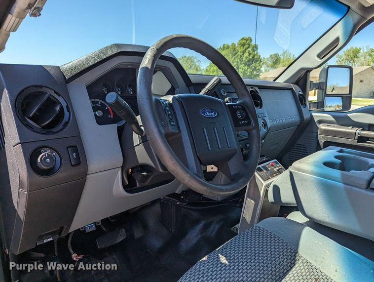 image for item MN9895 2016 Ford F550  sewer jetter truck