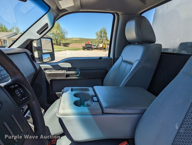 image for item MN9895 2016 Ford F550  sewer jetter truck