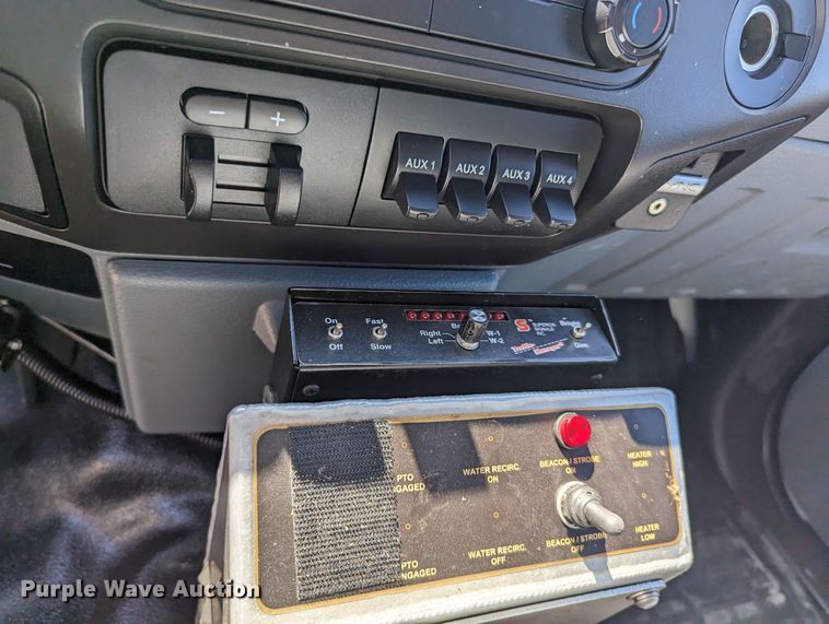 image for item MN9895 2016 Ford F550  sewer jetter truck