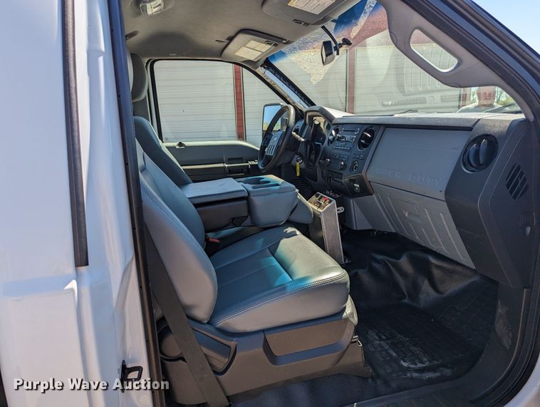 image for item MN9895 2016 Ford F550  sewer jetter truck