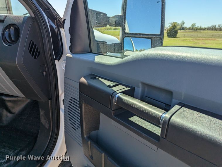 image for item MN9895 2016 Ford F550  sewer jetter truck