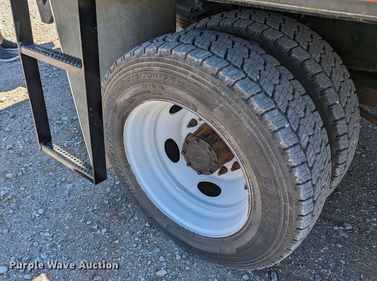 image for item MN9895 2016 Ford F550  sewer jetter truck