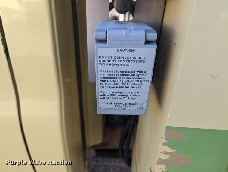 image for item MN9898 2015 GMC Savana  refrigerated delivery truck