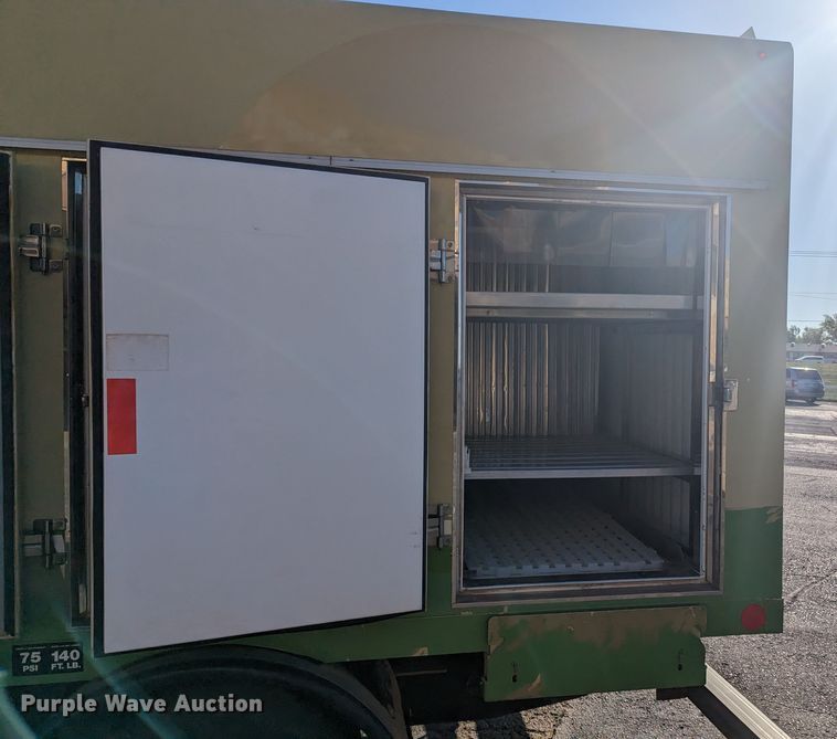 image for item MN9898 2015 GMC Savana  refrigerated delivery truck