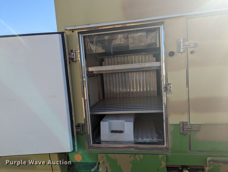 image for item MN9898 2015 GMC Savana  refrigerated delivery truck