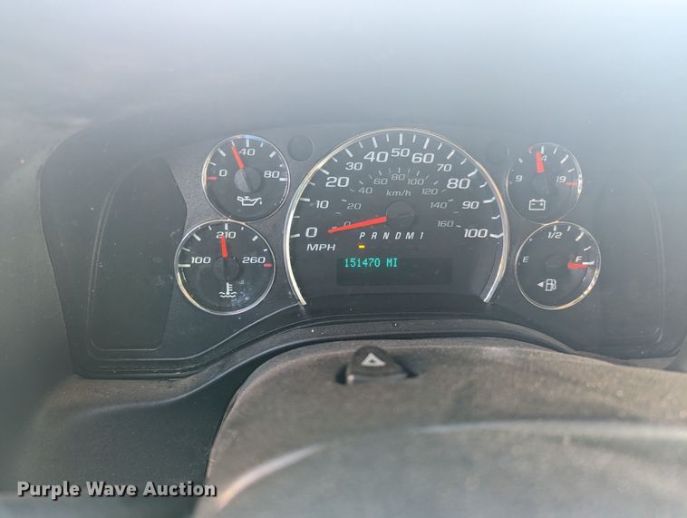 image for item MN9898 2015 GMC Savana  refrigerated delivery truck