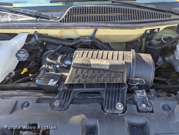 image for item MN9898 2015 GMC Savana  refrigerated delivery truck