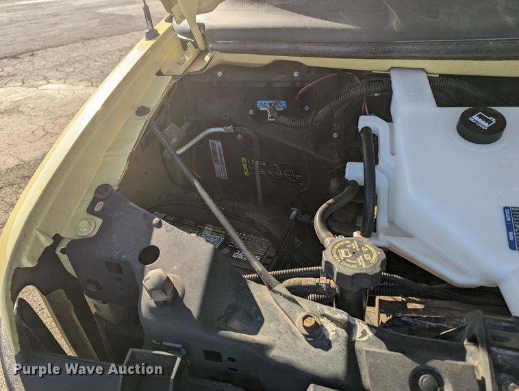 image for item MN9898 2015 GMC Savana  refrigerated delivery truck