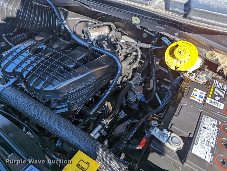 image for item MN9900 2013 Chrysler Town & Country  van