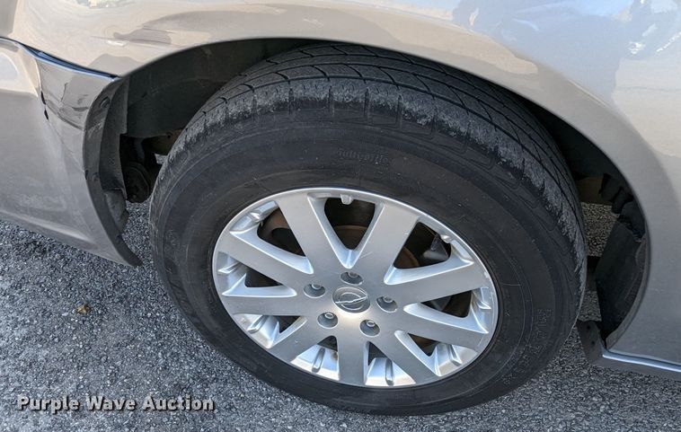 image for item MN9900 2013 Chrysler Town & Country  van