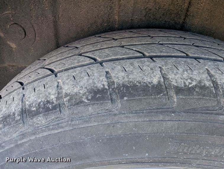 image for item MN9900 2013 Chrysler Town & Country  van