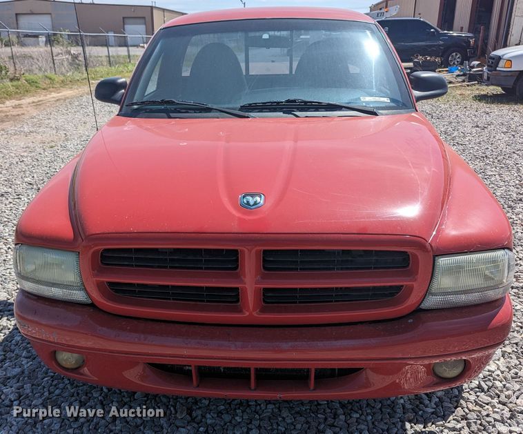 image for item MN9912 1997 Dodge Dakota  pickup truck