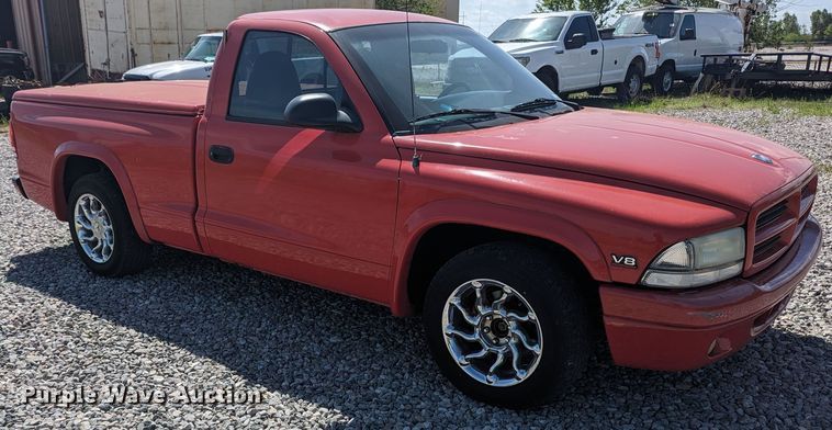image for item MN9912 1997 Dodge Dakota  pickup truck